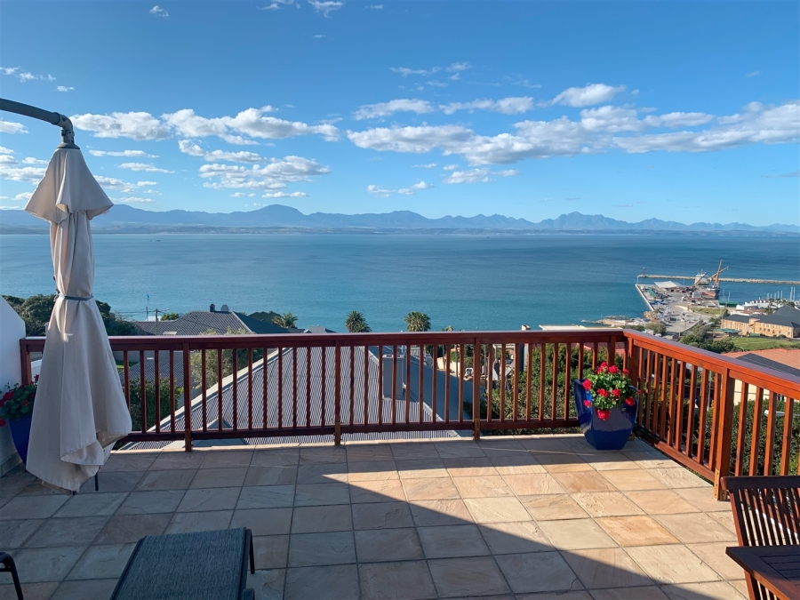 Commercial Property for Sale in Mossel Bay Central Western Cape